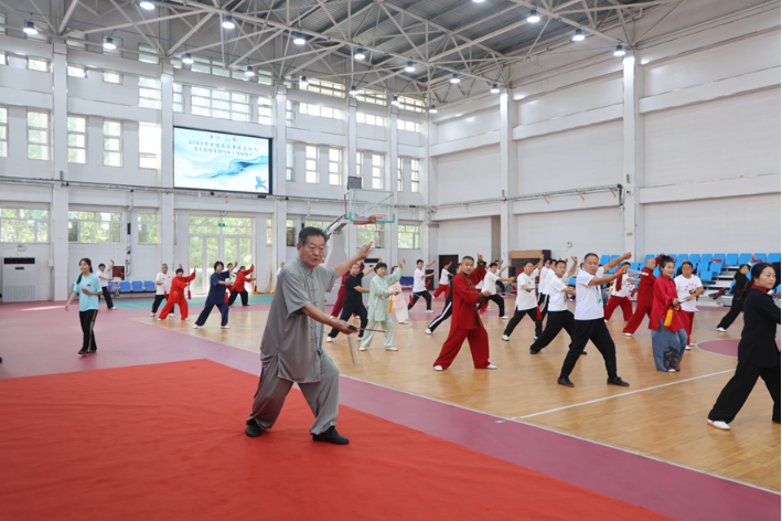 通过这次培, 会主办, OKNHO