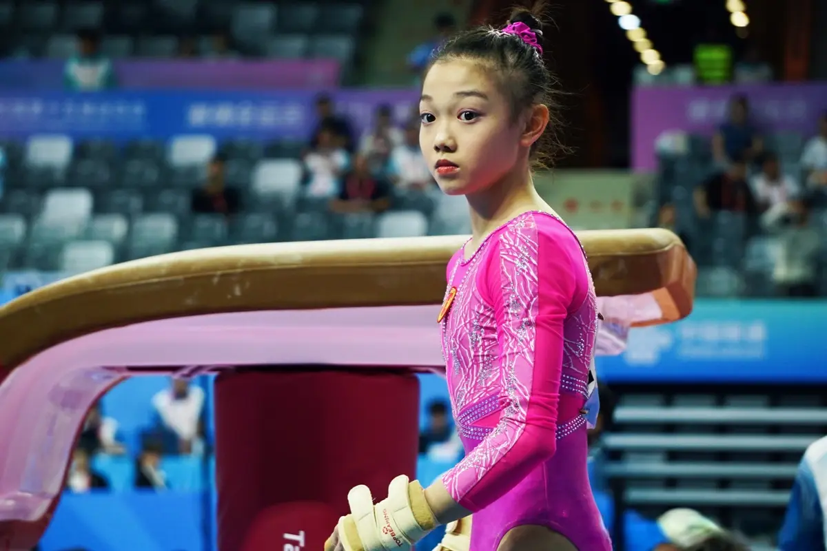 比自己年长, 具难度和完