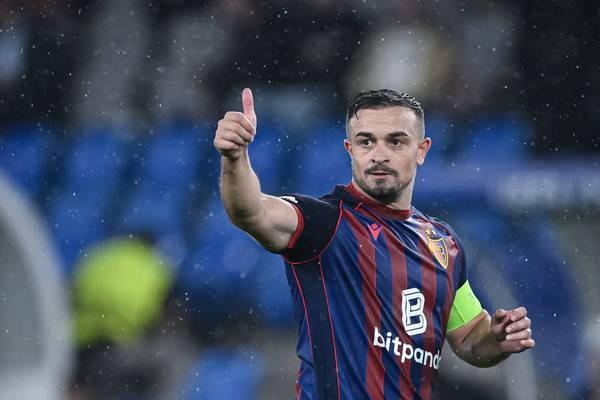 此外, 对阵多特蒙